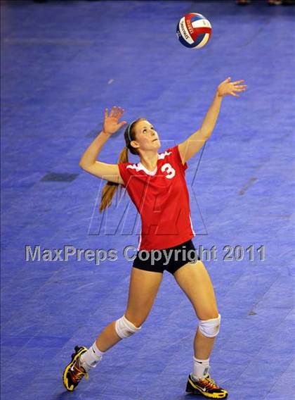 Thumbnail 3 in Cathedral Catholic vs. Campolindo (CIF D3 State Final) photogallery.