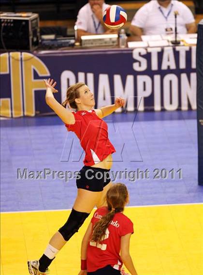Thumbnail 1 in Cathedral Catholic vs. Campolindo (CIF D3 State Final) photogallery.