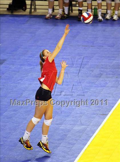 Thumbnail 2 in Cathedral Catholic vs. Campolindo (CIF D3 State Final) photogallery.