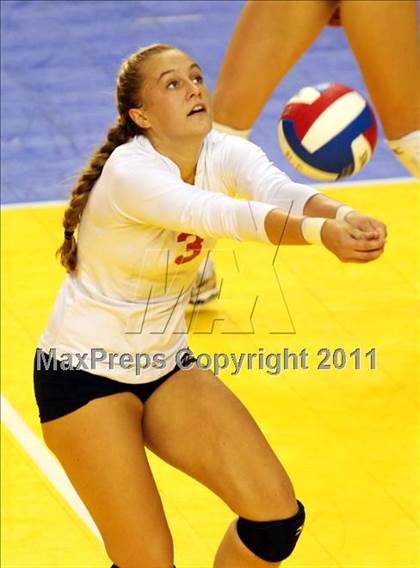 Thumbnail 3 in Cathedral Catholic vs. Campolindo (CIF D3 State Final) photogallery.