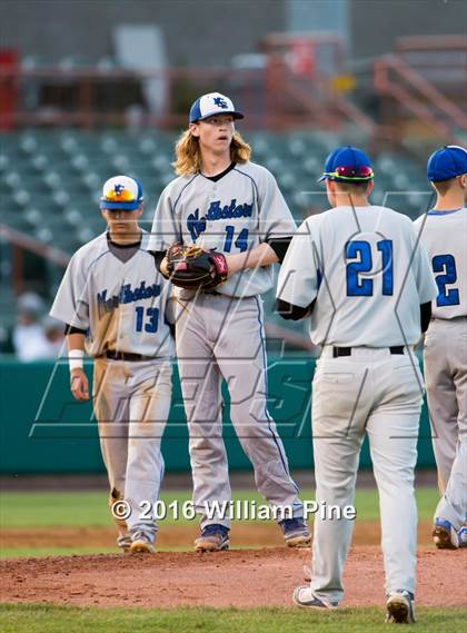 Thumbnail 1 in Cicero-North Syracuse vs Shenendehowa (NYSPHSAA Class AA Regional Final) photogallery.