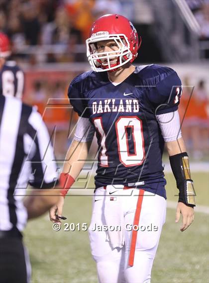 Thumbnail 1 in Oakland vs. Hoover (Middle Tennessee Football Classic) photogallery.