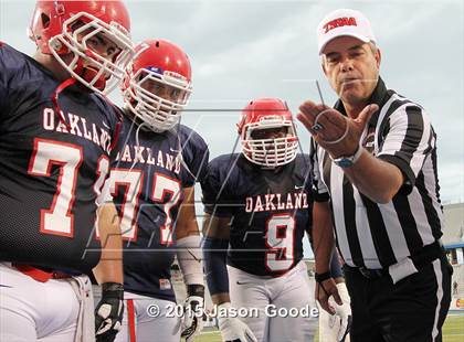 Thumbnail 1 in Oakland vs. Hoover (Middle Tennessee Football Classic) photogallery.
