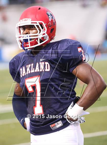 Thumbnail 1 in Oakland vs. Hoover (Middle Tennessee Football Classic) photogallery.