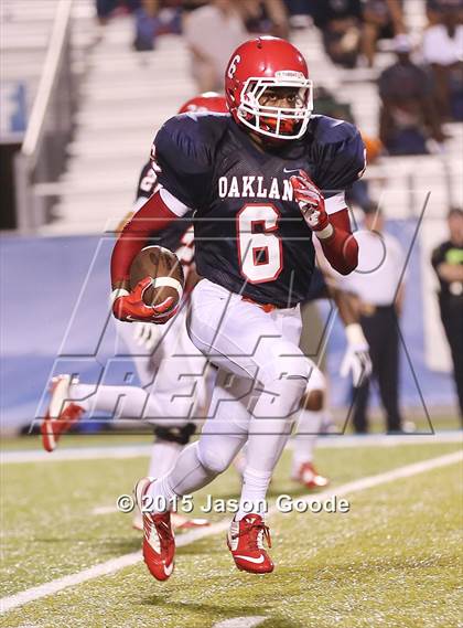 Thumbnail 3 in Oakland vs. Hoover (Middle Tennessee Football Classic) photogallery.