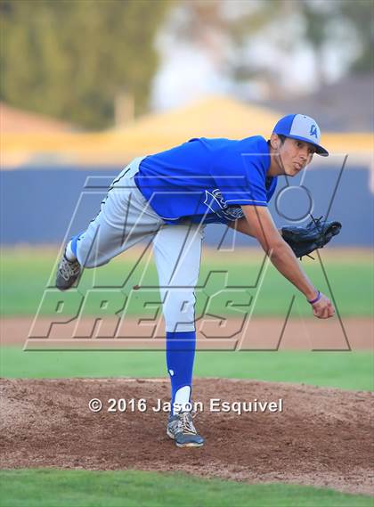 Thumbnail 2 in Los Altos vs Warren photogallery.
