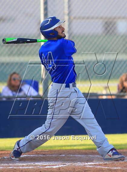Thumbnail 3 in Los Altos vs Warren photogallery.