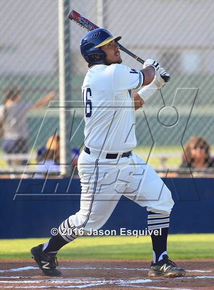 Thumbnail 3 in Los Altos vs Warren photogallery.
