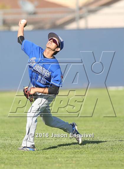 Thumbnail 3 in Los Altos vs Warren photogallery.