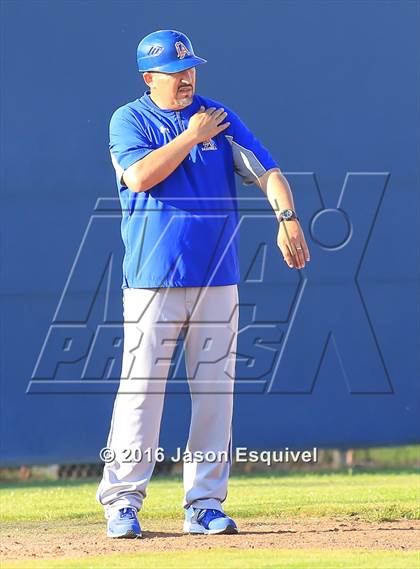 Thumbnail 3 in Los Altos vs Warren photogallery.