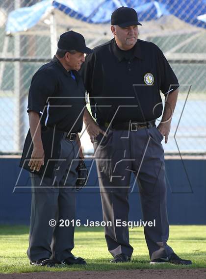 Thumbnail 3 in Los Altos vs Warren photogallery.