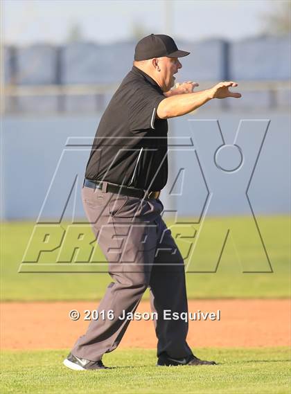 Thumbnail 2 in Los Altos vs Warren photogallery.
