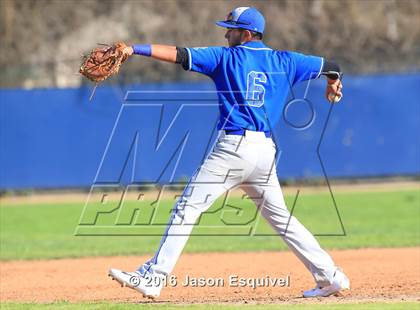 Thumbnail 1 in Los Altos vs Warren photogallery.