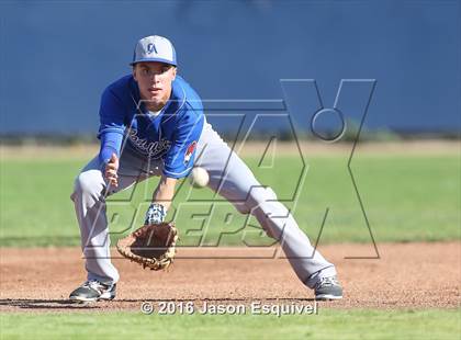 Thumbnail 3 in Los Altos vs Warren photogallery.