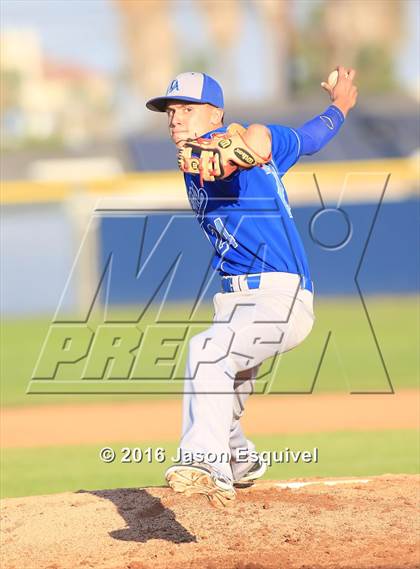 Thumbnail 3 in Los Altos vs Warren photogallery.