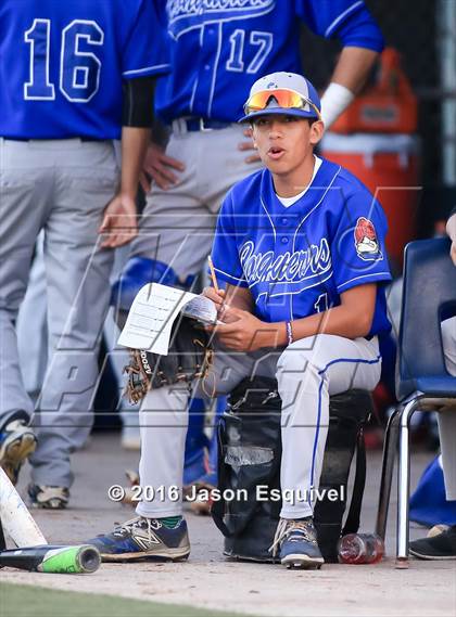 Thumbnail 2 in Los Altos vs Warren photogallery.