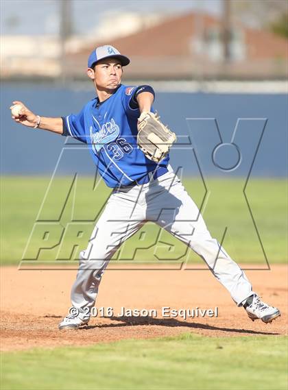 Thumbnail 1 in Los Altos vs Warren photogallery.