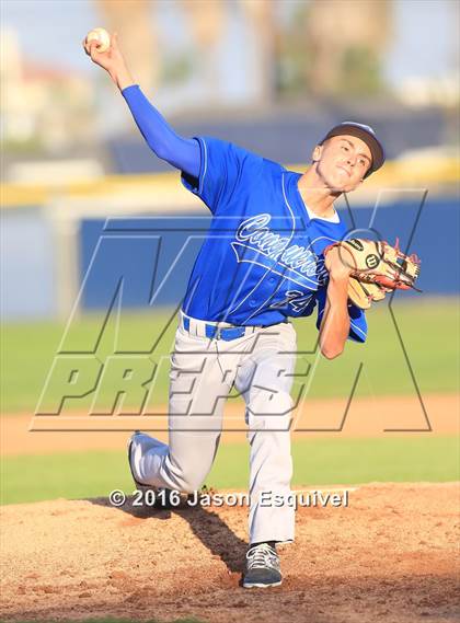 Thumbnail 1 in Los Altos vs Warren photogallery.
