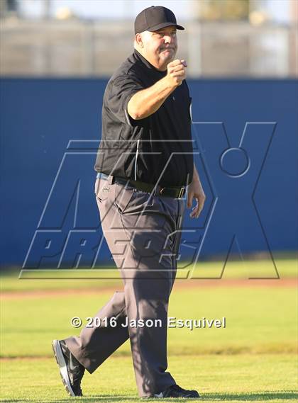 Thumbnail 1 in Los Altos vs Warren photogallery.