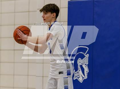 Thumbnail 2 in Pius X @ Lincoln East photogallery.