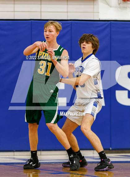 Thumbnail 3 in Pius X @ Lincoln East photogallery.