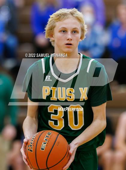 Thumbnail 2 in Pius X @ Lincoln East photogallery.