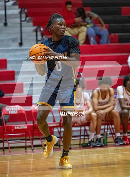 Thumbnail 3 in Cape Fear @ Seventy-First photogallery.