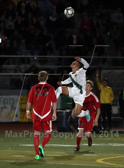 Thumbnail 3 in De La Salle vs. Monte Vista (CIF NCS D1 Final) photogallery.