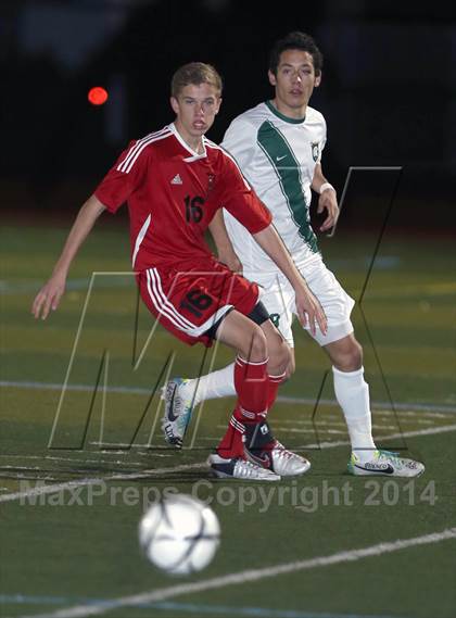 Thumbnail 3 in De La Salle vs. Monte Vista (CIF NCS D1 Final) photogallery.