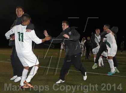 Thumbnail 2 in De La Salle vs. Monte Vista (CIF NCS D1 Final) photogallery.
