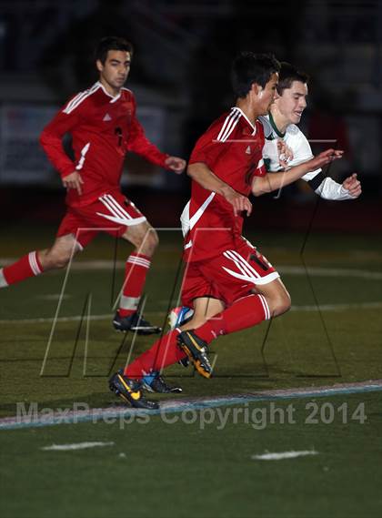 Thumbnail 2 in De La Salle vs. Monte Vista (CIF NCS D1 Final) photogallery.