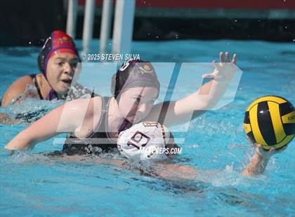 Thumbnail 1 in Point Loma vs. Santana (San Diego Open) photogallery.