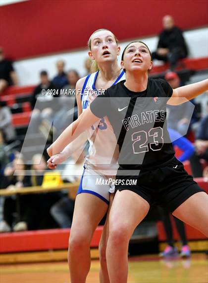 Thumbnail 3 in Sterling @ Cinnaminson (NJSIAA South Jersey Group 2 Quarterfinal) photogallery.