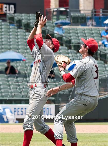 Thumbnail 1 in Langham Creek vs. Dallas Jesuit (UIL 6A Semifinal) photogallery.