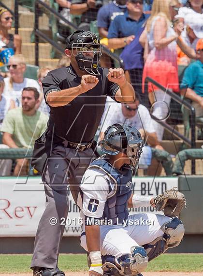 Thumbnail 3 in Langham Creek vs. Dallas Jesuit (UIL 6A Semifinal) photogallery.