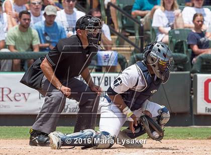 Thumbnail 2 in Langham Creek vs. Dallas Jesuit (UIL 6A Semifinal) photogallery.
