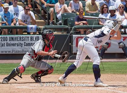 Thumbnail 1 in Langham Creek vs. Dallas Jesuit (UIL 6A Semifinal) photogallery.