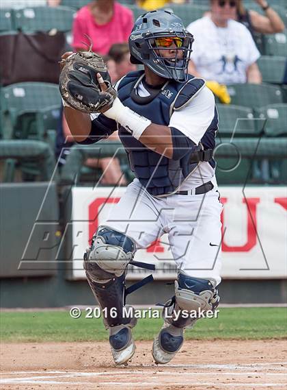 Thumbnail 3 in Langham Creek vs. Dallas Jesuit (UIL 6A Semifinal) photogallery.