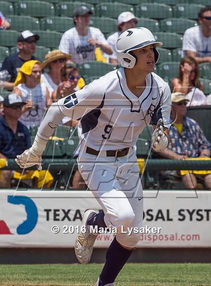 Thumbnail 3 in Langham Creek vs. Dallas Jesuit (UIL 6A Semifinal) photogallery.