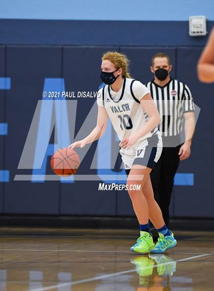 Thumbnail 1 in Valor Christian vs. Highlands Ranch (CHSAA 5A Final Four) photogallery.