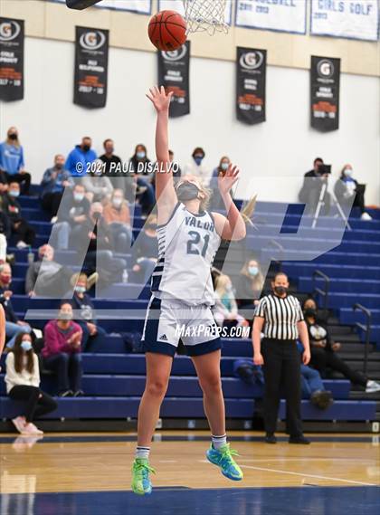 Thumbnail 2 in Valor Christian vs. Highlands Ranch (CHSAA 5A Final Four) photogallery.
