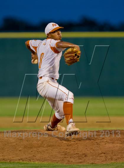 Thumbnail 3 in O'Connor @ Eagle Pass (UIL 5A Region IV Regional Finals) photogallery.