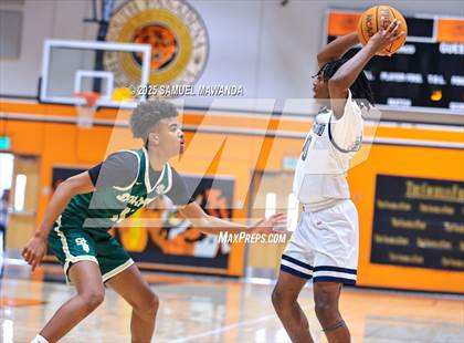 Thumbnail 2 in Brentwood School vs  St. Bonaventure (MLK Day Showdown) photogallery.
