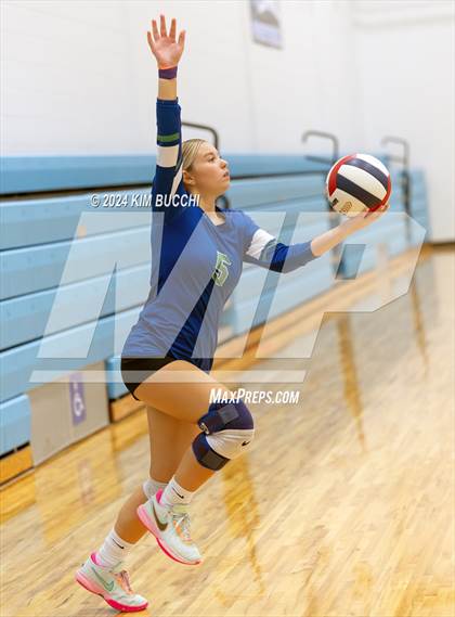 Thumbnail 2 in Oak Glen vs. Robert C. Byrd (Philip Barbour Tournament) photogallery.