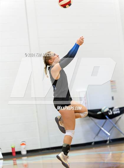 Thumbnail 2 in Oak Glen vs. Robert C. Byrd (Philip Barbour Tournament) photogallery.