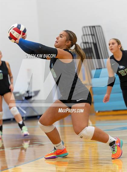 Thumbnail 3 in Oak Glen vs. Robert C. Byrd (Philip Barbour Tournament) photogallery.