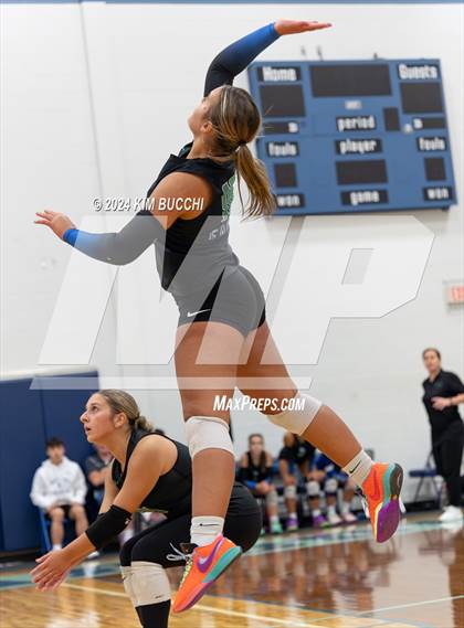 Thumbnail 1 in Oak Glen vs. Robert C. Byrd (Philip Barbour Tournament) photogallery.