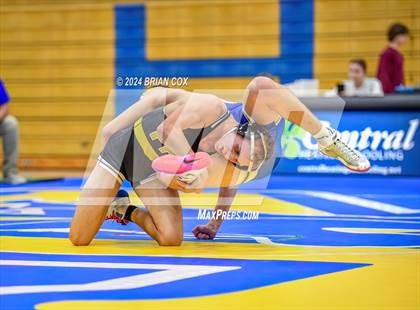 Thumbnail 2 in Mountain Home vs Pottsville (Bomber Tri Meet) photogallery.
