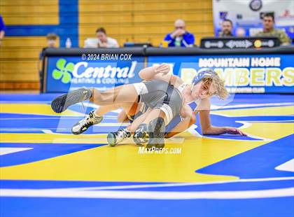 Thumbnail 1 in Mountain Home vs Pottsville (Bomber Tri Meet) photogallery.