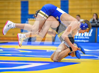 Thumbnail 2 in Mountain Home vs Pottsville (Bomber Tri Meet) photogallery.